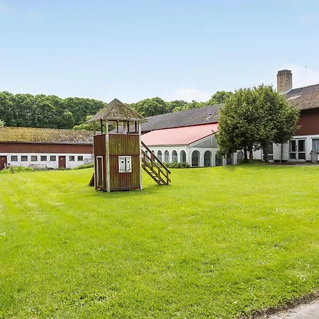 Lejl, 5 *