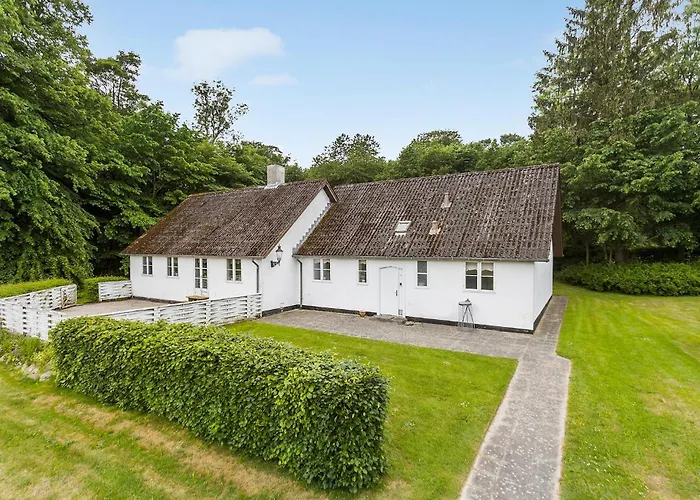 Lejl 5 * 布罗斯特